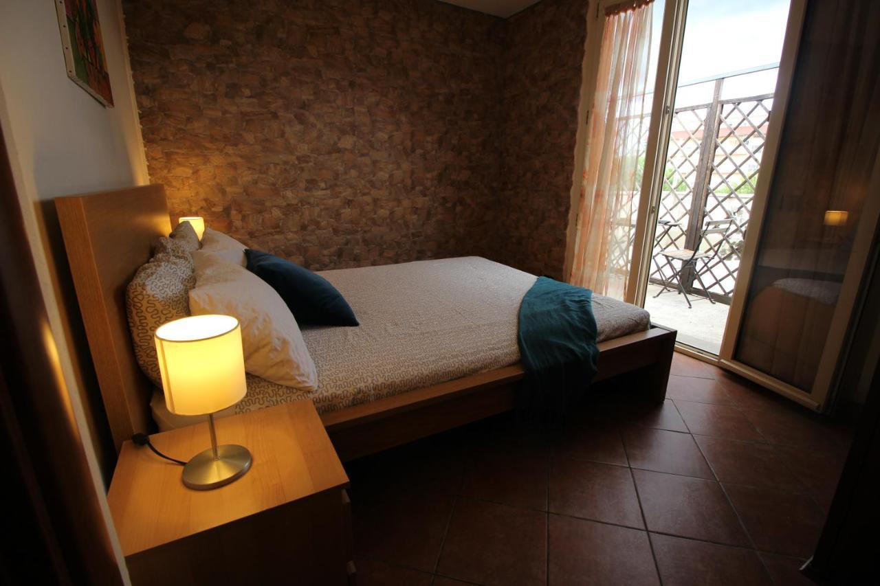 Sunny Rome Attico Con Jacuzzi, Terrazzo E Fibra Apartment Luaran gambar