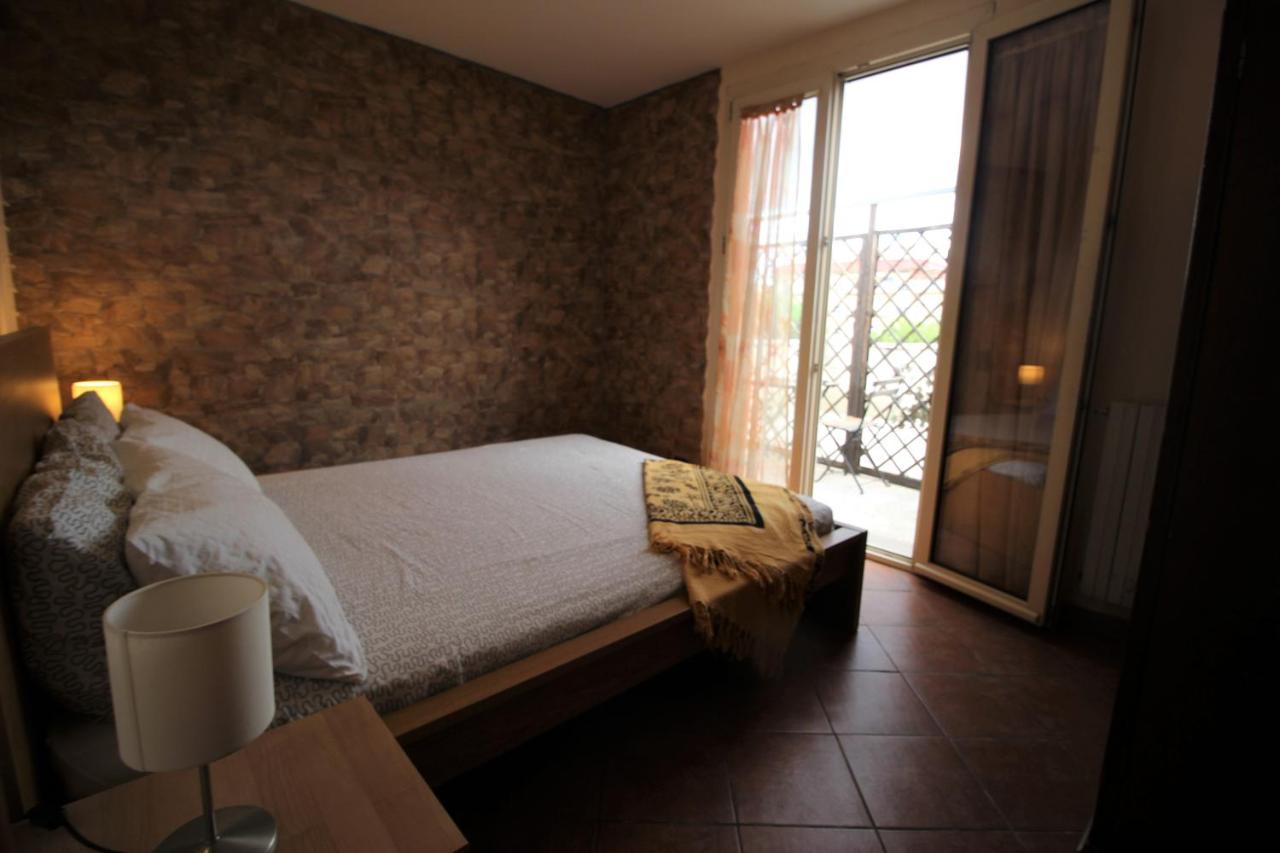 Sunny Rome Attico Con Jacuzzi, Terrazzo E Fibra Apartment Luaran gambar