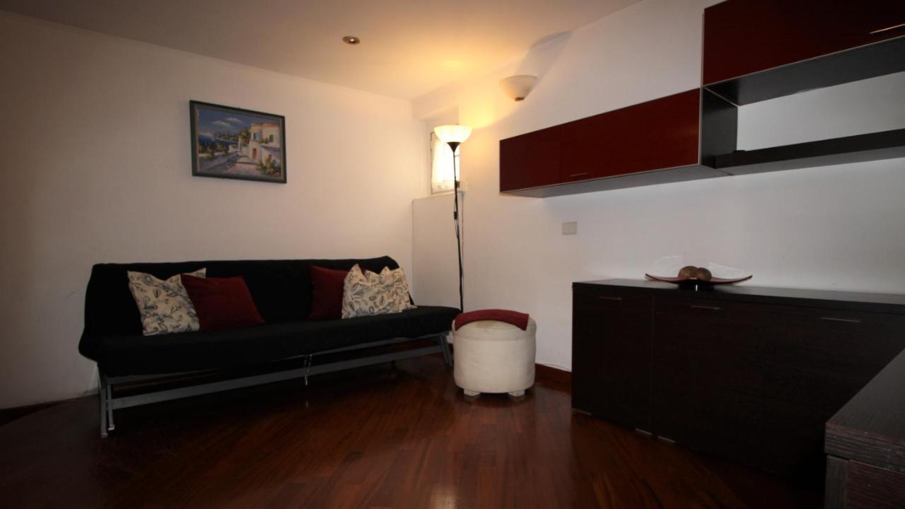 Sunny Rome Attico Con Jacuzzi, Terrazzo E Fibra Apartment Luaran gambar