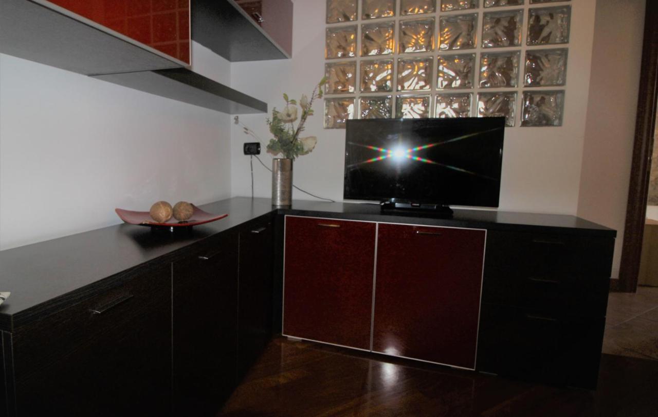 Sunny Rome Attico Con Jacuzzi, Terrazzo E Fibra Apartment Luaran gambar